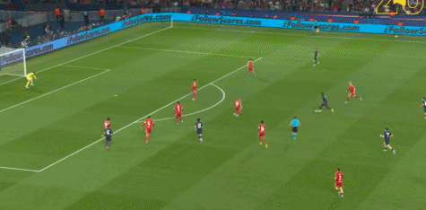 bsport体育最新版官方入口-半场：巴黎1-0利物浦，杜埃折射破门，马马尔达什维利屡救险