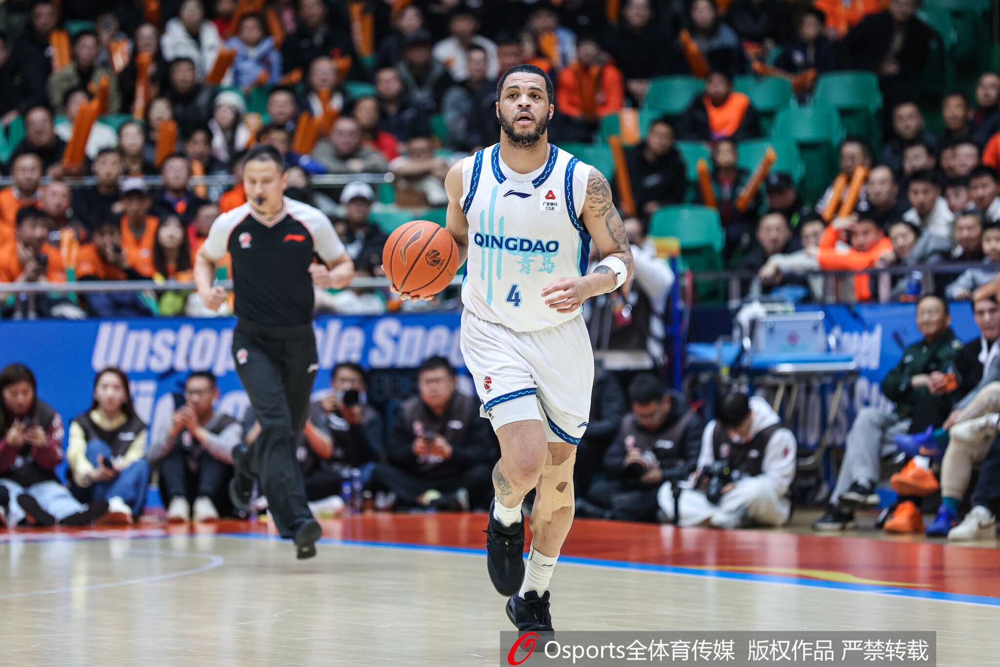 b体育官网首页-媒体人：支持刘维伟批评韦瑟斯庞 作为运动员 首先应该控制情绪